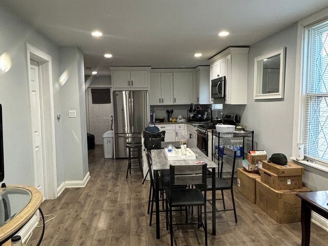 5152 S Kildare Avenue 2, Chicago, IL 60632