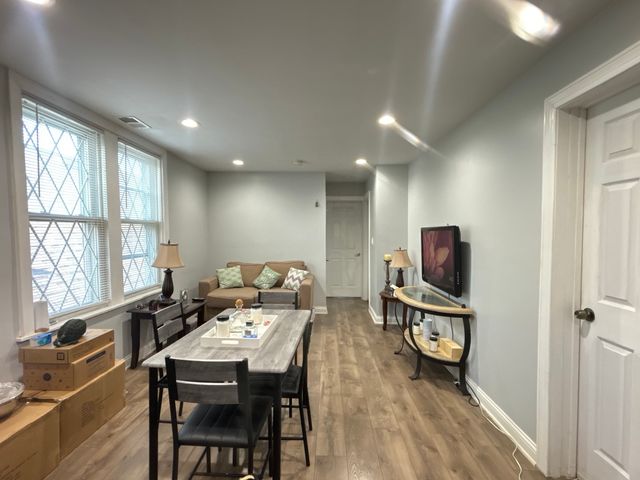 5152 S Kildare Avenue 2, Chicago, IL 60632