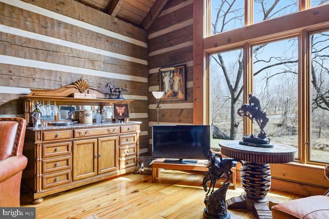 36155 CHAMBLIN MILL LN, Purcellville, VA 20132
