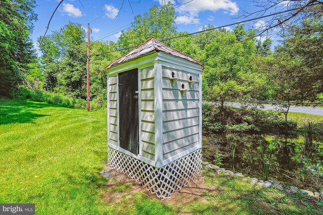 36155 CHAMBLIN MILL LN, Purcellville, VA 20132