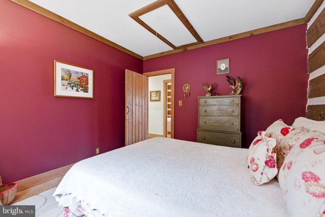 36155 CHAMBLIN MILL LN, Purcellville, VA 20132