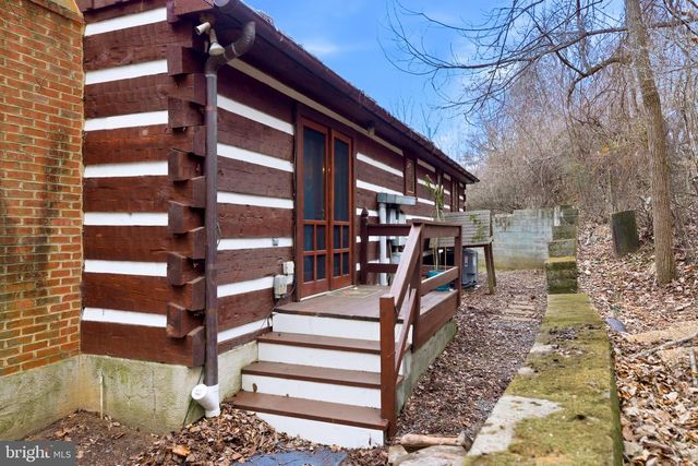 36155 CHAMBLIN MILL LN, Purcellville, VA 20132