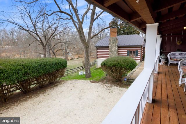 36155 CHAMBLIN MILL LN, Purcellville, VA 20132
