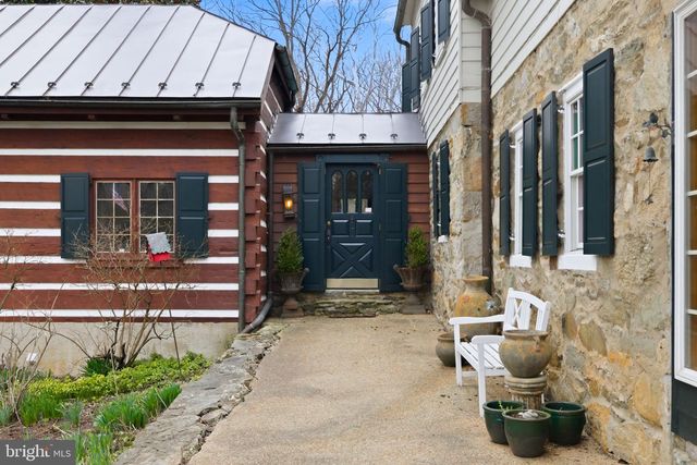 36155 CHAMBLIN MILL LN, Purcellville, VA 20132