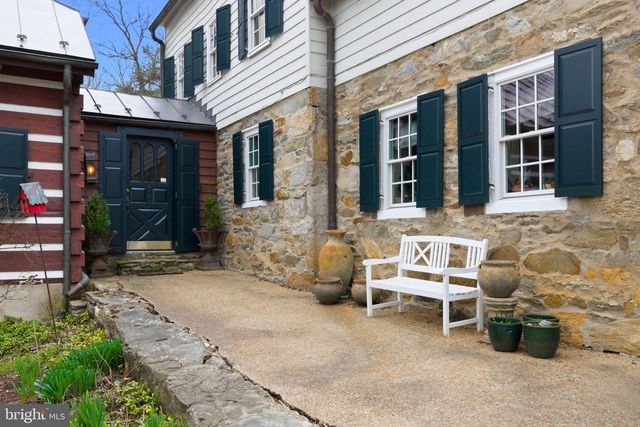 36155 CHAMBLIN MILL LN, Purcellville, VA 20132