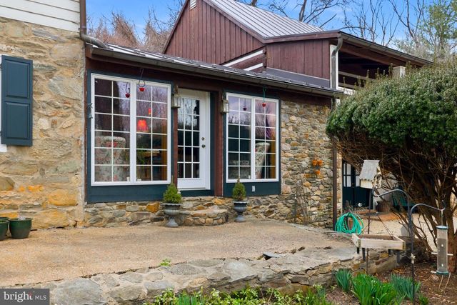 36155 CHAMBLIN MILL LN, Purcellville, VA 20132