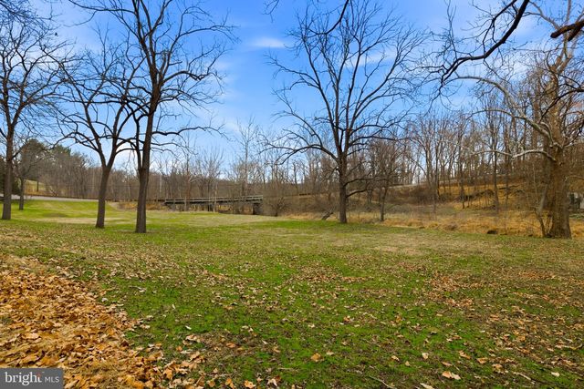 36155 CHAMBLIN MILL LN, Purcellville, VA 20132