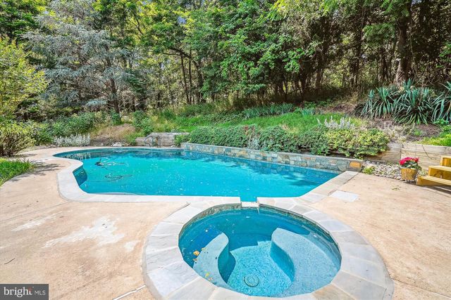 36155 CHAMBLIN MILL LN, Purcellville, VA 20132