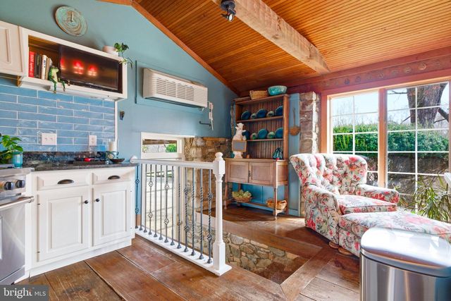 36155 CHAMBLIN MILL LN, Purcellville, VA 20132