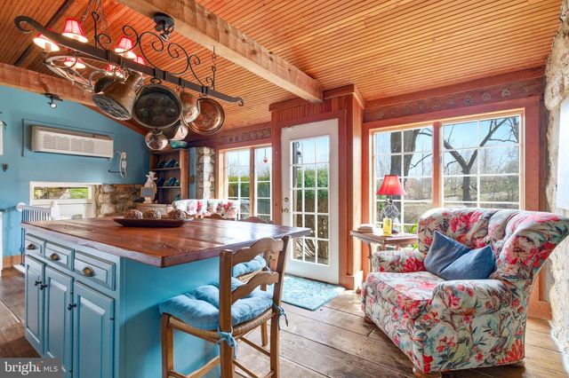 36155 CHAMBLIN MILL LN, Purcellville, VA 20132