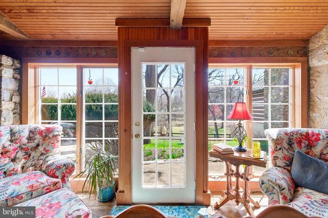 36155 CHAMBLIN MILL LN, Purcellville, VA 20132