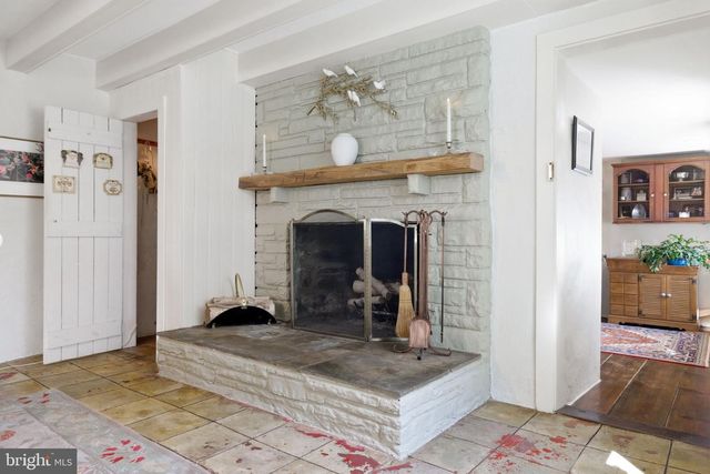 36155 CHAMBLIN MILL LN, Purcellville, VA 20132