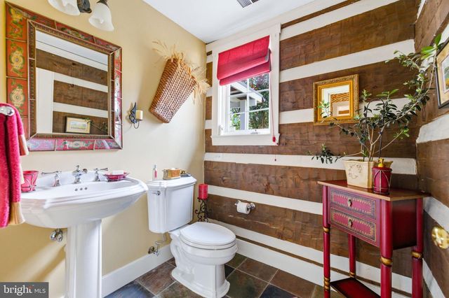 36155 CHAMBLIN MILL LN, Purcellville, VA 20132