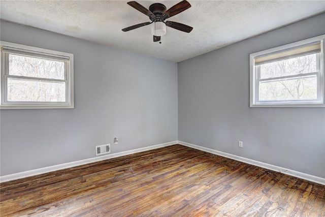 667 Tara SE Circle, Atlanta, GA 30354