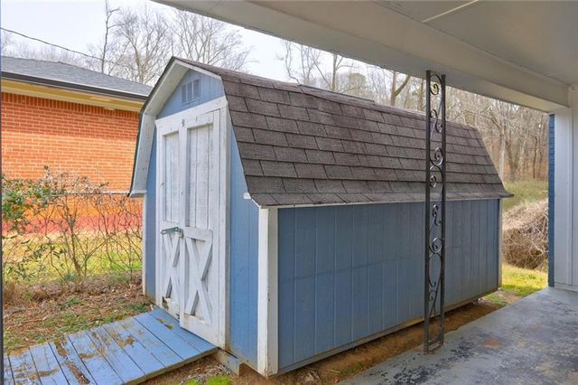 667 Tara SE Circle, Atlanta, GA 30354