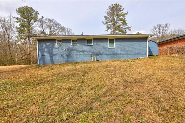 667 Tara SE Circle, Atlanta, GA 30354