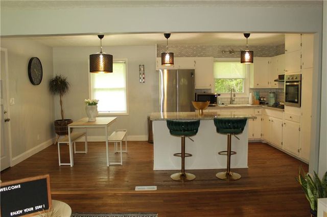 667 Tara SE Circle, Atlanta, GA 30354