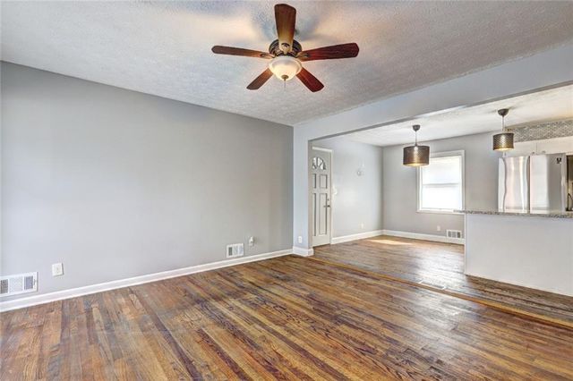 667 Tara SE Circle, Atlanta, GA 30354