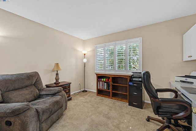 2214 Morningside Ct, Tracy, CA 95376