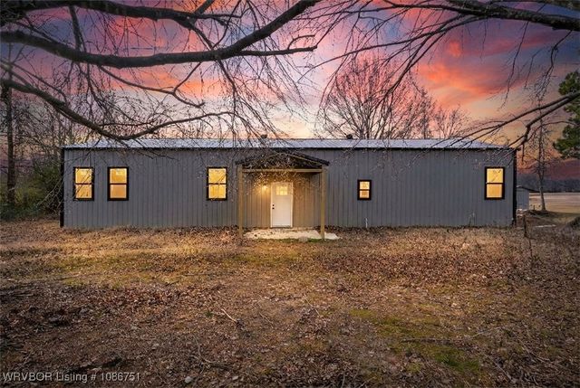 1403 N Arkansas Avenue, Alma, AR 72921