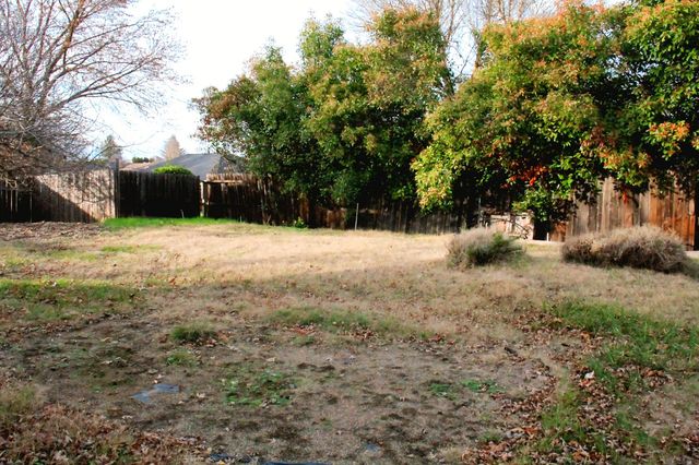 1975 Spring Street, Medford, OR 97504