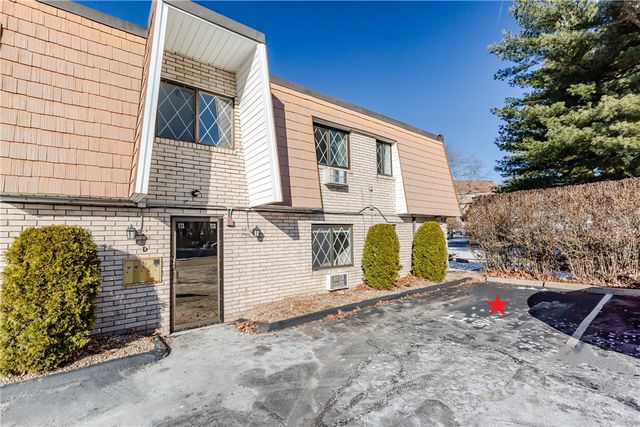 132 Hoffman Avenue 115, Cranston, RI 02920