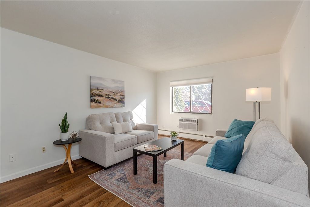 132 Hoffman Avenue 115, Cranston, RI 02920