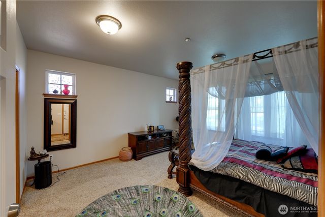 1850 SW Scenic Heights Street #B304, Oak Harbor, WA 98277