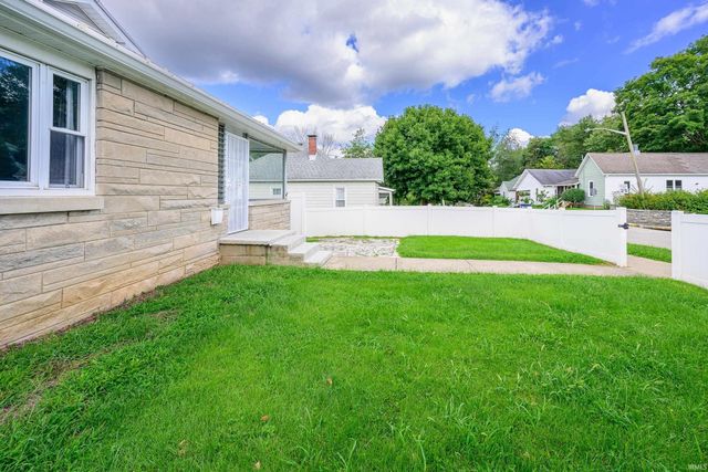 918 W 4TH Street, Bloomington, IN 47404
