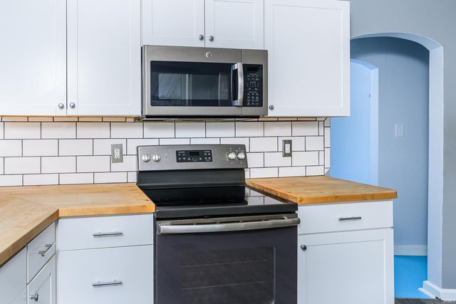 918 W 4TH Street, Bloomington, IN 47404
