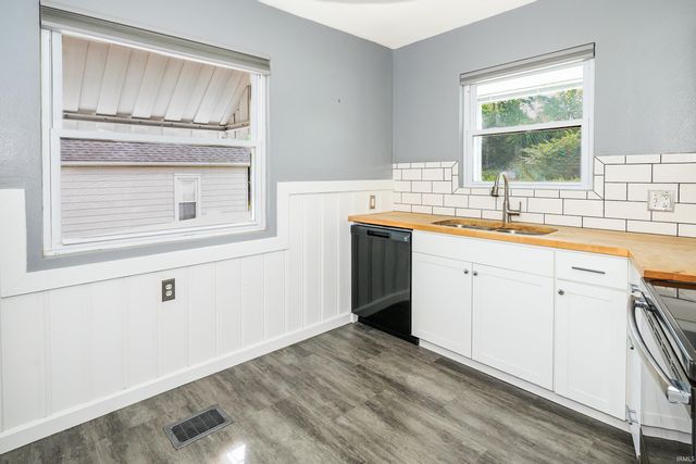 918 W 4TH Street, Bloomington, IN 47404