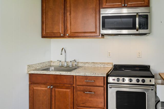 918 W 4TH Street, Bloomington, IN 47404