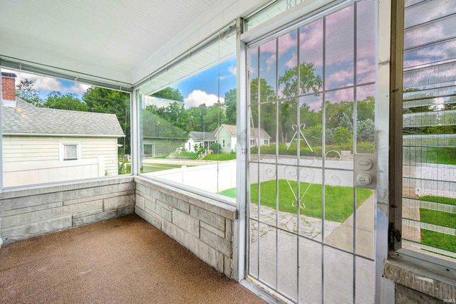 918 W 4TH Street, Bloomington, IN 47404