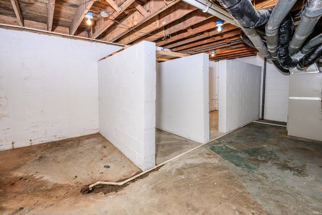 918 W 4TH Street, Bloomington, IN 47404