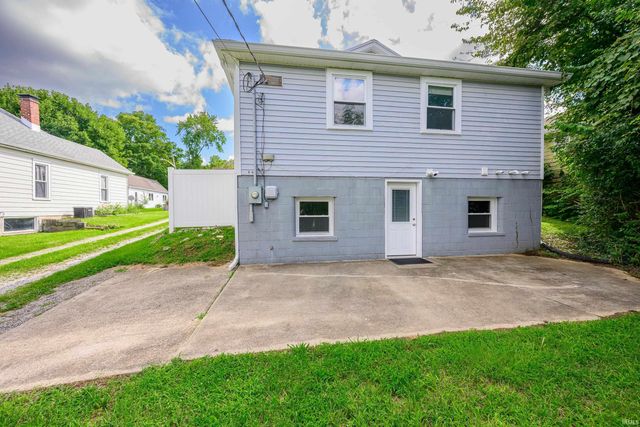 918 W 4TH Street, Bloomington, IN 47404