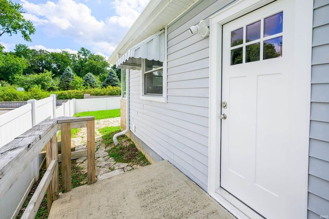 918 W 4TH Street, Bloomington, IN 47404