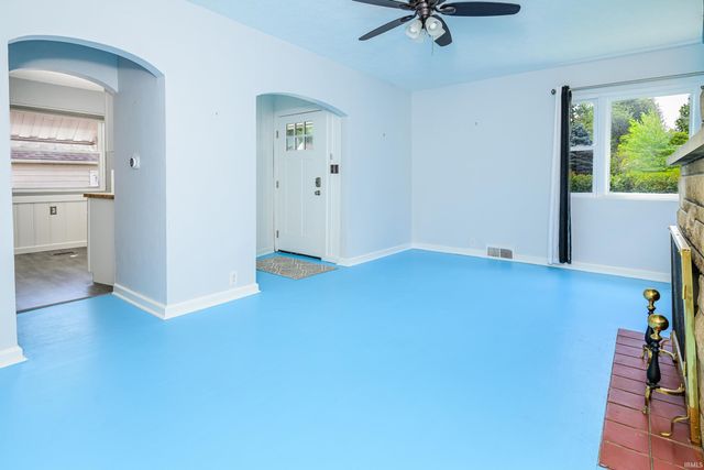918 W 4TH Street, Bloomington, IN 47404