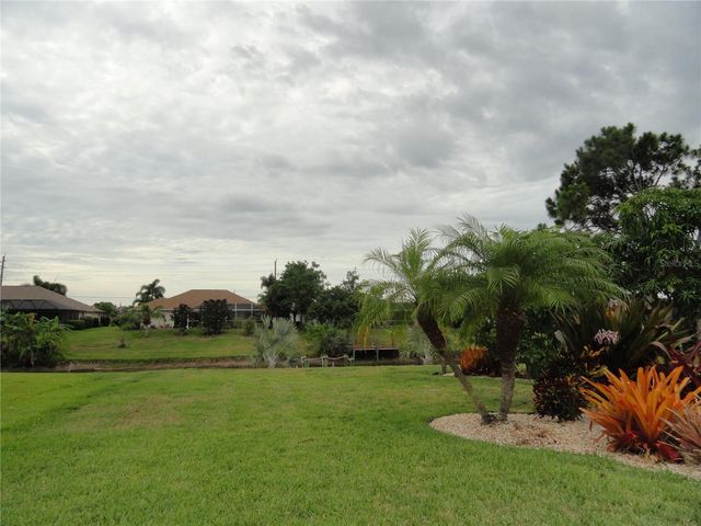 428 BOUNDARY BOULEVARD, Rotonda West, FL 33947