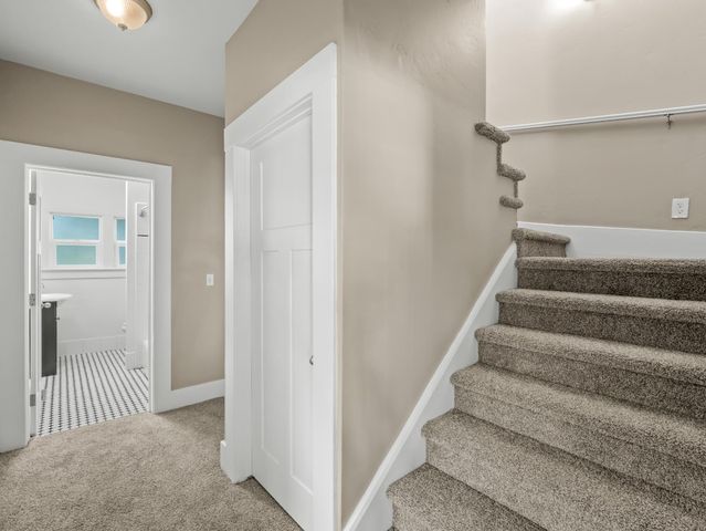 801 N Safford Avenue, Fresno, CA 93728