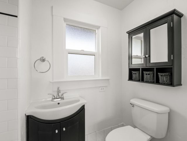 801 N Safford Avenue, Fresno, CA 93728