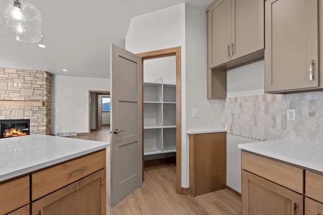 2522 TIPPERARY TRAIL, De Pere, WI 54115