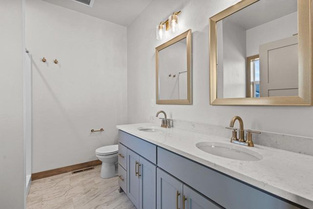 2522 TIPPERARY TRAIL, De Pere, WI 54115