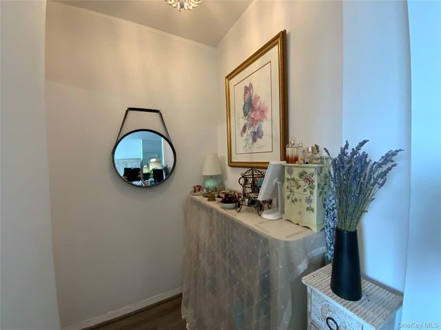 26910 Grand Central Parkway 31C, Floral Park, NY 11005