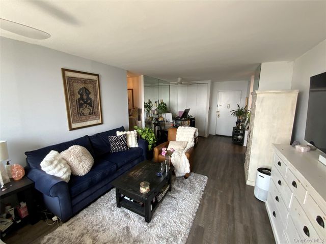 26910 Grand Central Parkway 31C, Floral Park, NY 11005