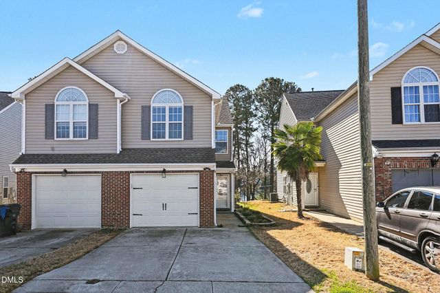 2045 Thornblade Drive, Raleigh, NC 27604