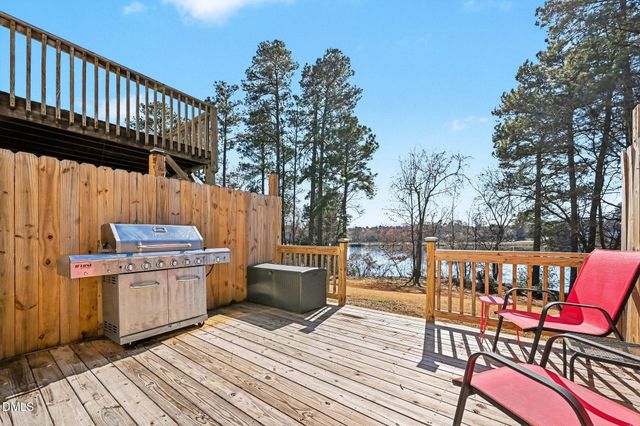 2045 Thornblade Drive, Raleigh, NC 27604