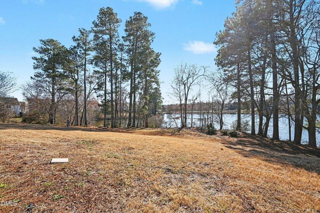 2045 Thornblade Drive, Raleigh, NC 27604