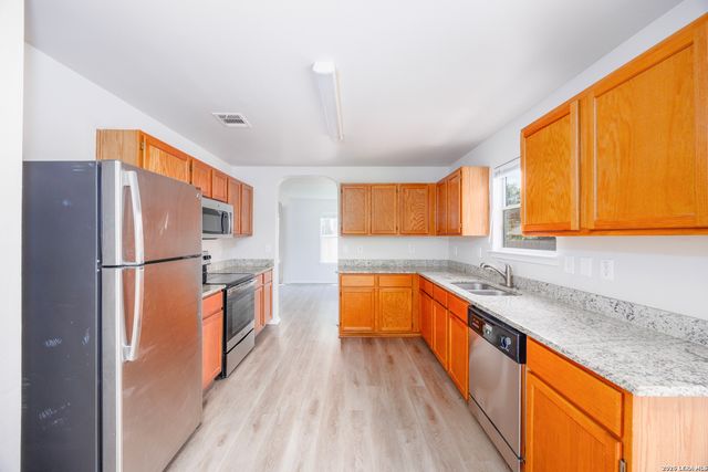 527 BRIDLE RDG, San Antonio, TX 78227