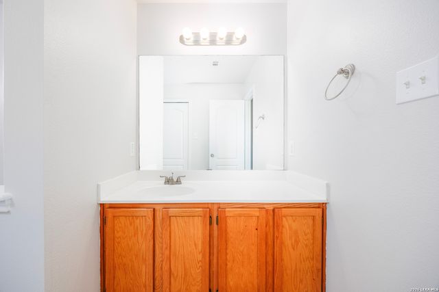 527 BRIDLE RDG, San Antonio, TX 78227