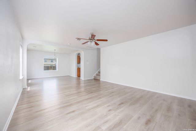 527 BRIDLE RDG, San Antonio, TX 78227